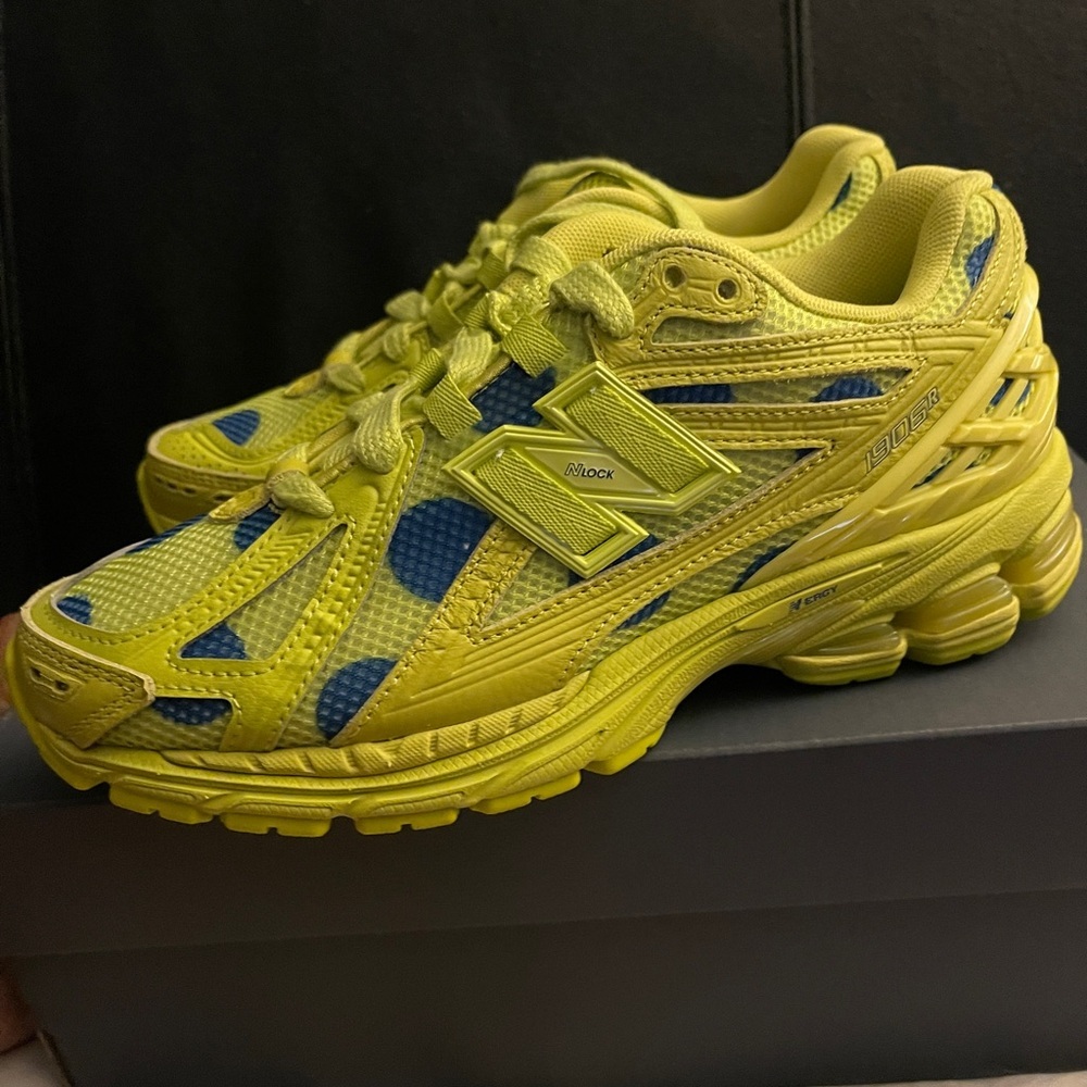 New balance 1906R Women Neon Yellow & Blue Polka Dots Size 7 W - 5 1/2 M New - Picture 5 of 15